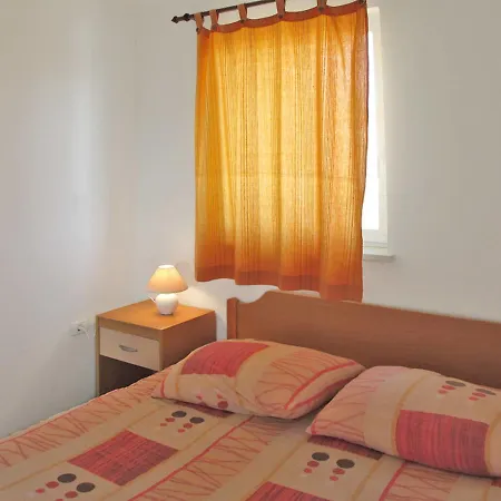 Haus Adria 172s Apartmán *